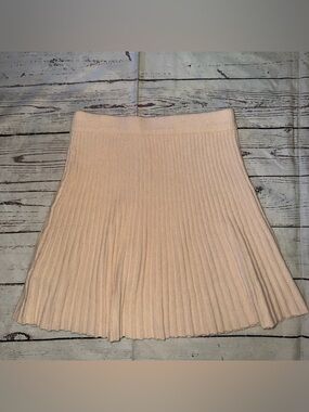 Ribbed Pleated Knit Skater Skirt